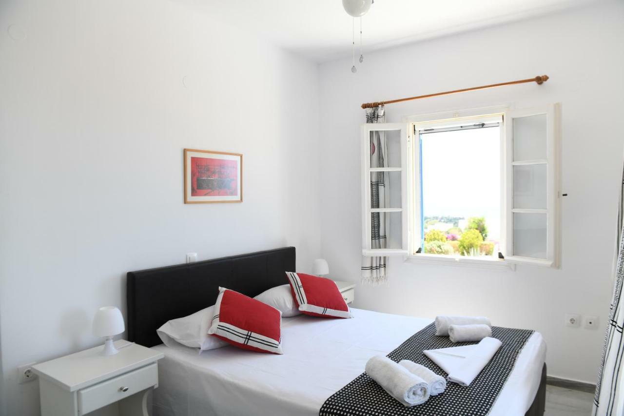 Dryades Family Hotel Drios Eksteriør billede